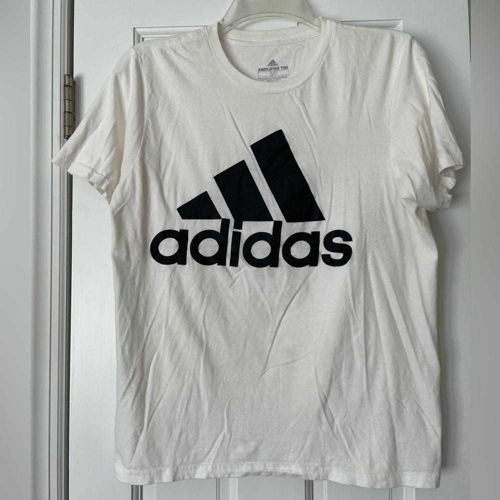 Adidas Amplifier Unisex Short Sleeve Tee in White with Black Logo Size Small